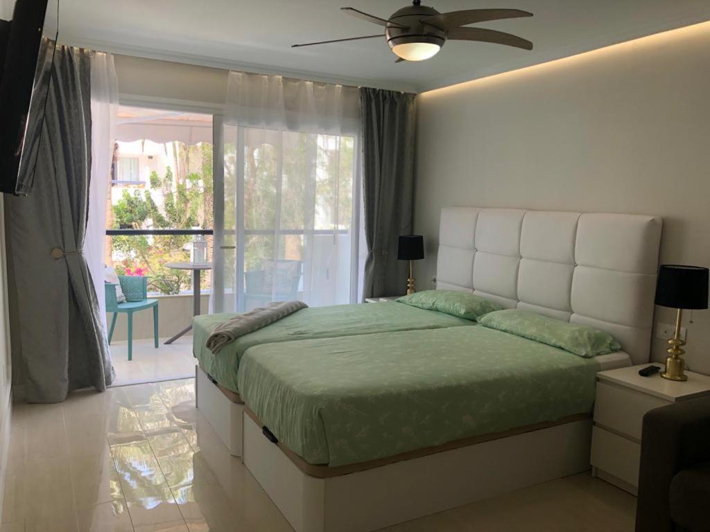 First Line Seaview Apartment Costa Adeje  Extérieur photo